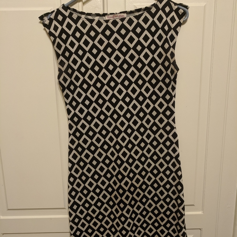Women's Black and White Dress